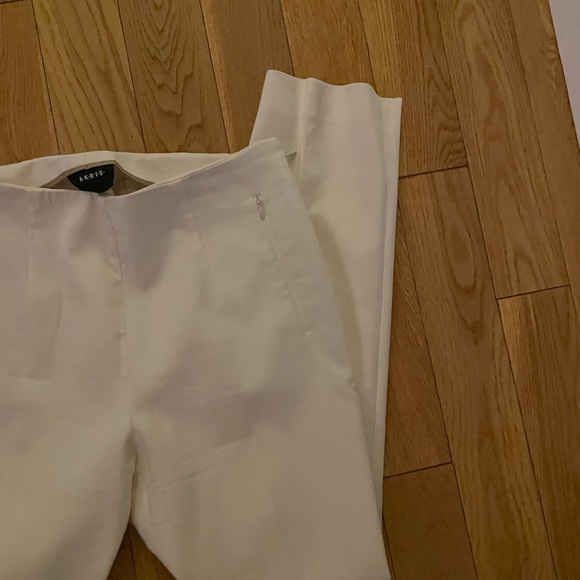 Gucci white short slacks - Picture 4 of 4